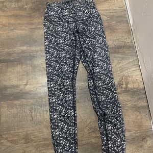 Lulu lemon leggings